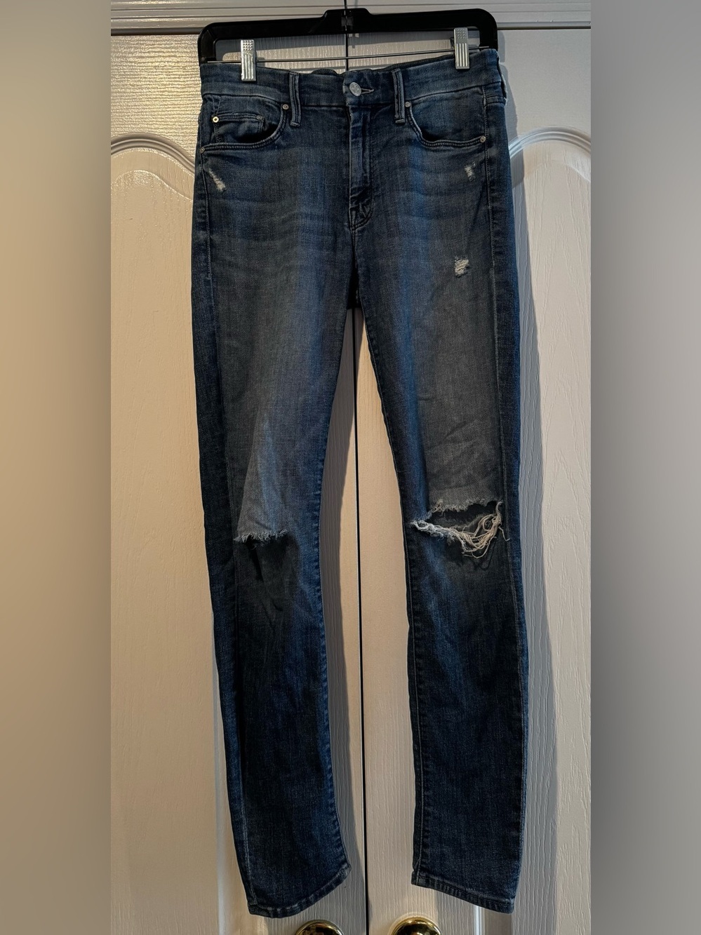 MOTHER The Looker Dark Wash Distressed Jeans - Size 26 - Picture 3 of 7